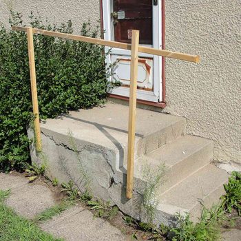 quick and easy handrail dangerous whats wrong with this picture