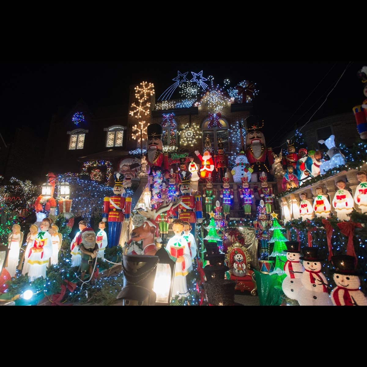 The Most Outrageous Christmas Light Displays of All Time | Family Handyman