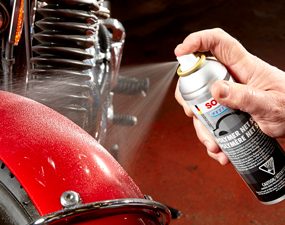 how to clean a motorcycle apply paint sealant