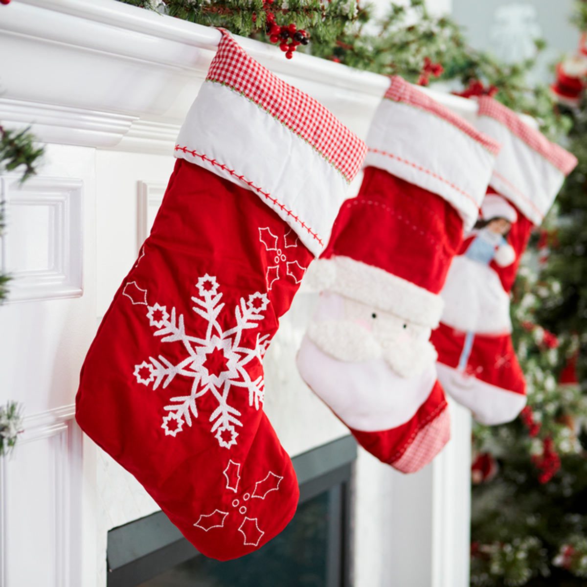 12 Quirky Christmas Traditions You Should Try | Famliy Handyman