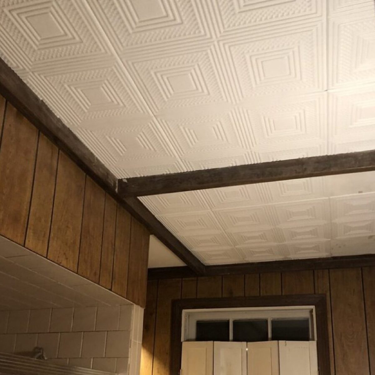 11 Ways To Er A Hideous Ceiling That Anyone Can Do