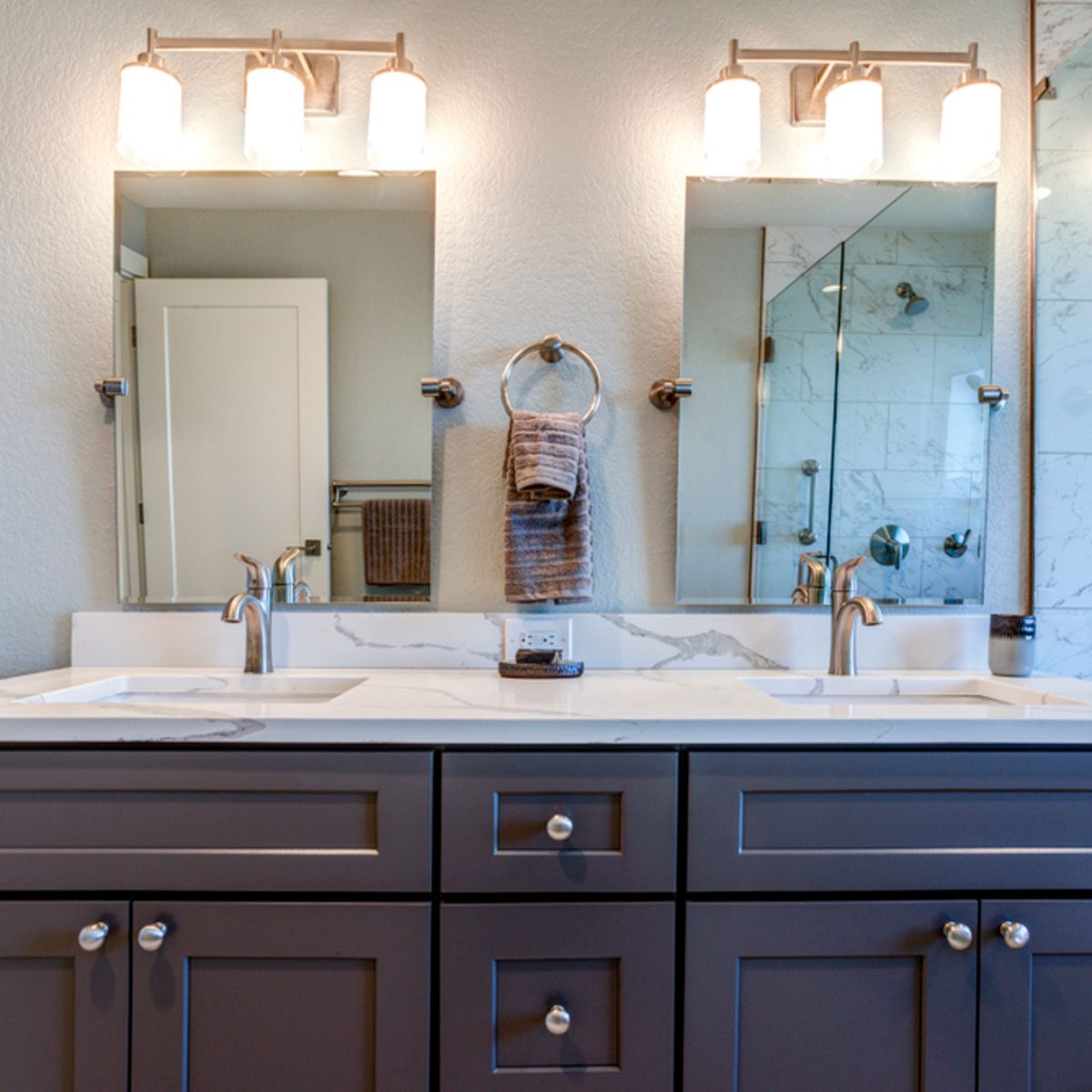 Home Designers Reveal 10 Details That Make a Bathroom Beautiful ...