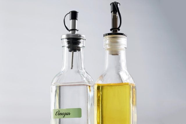 White Vinegar And Olive Oil