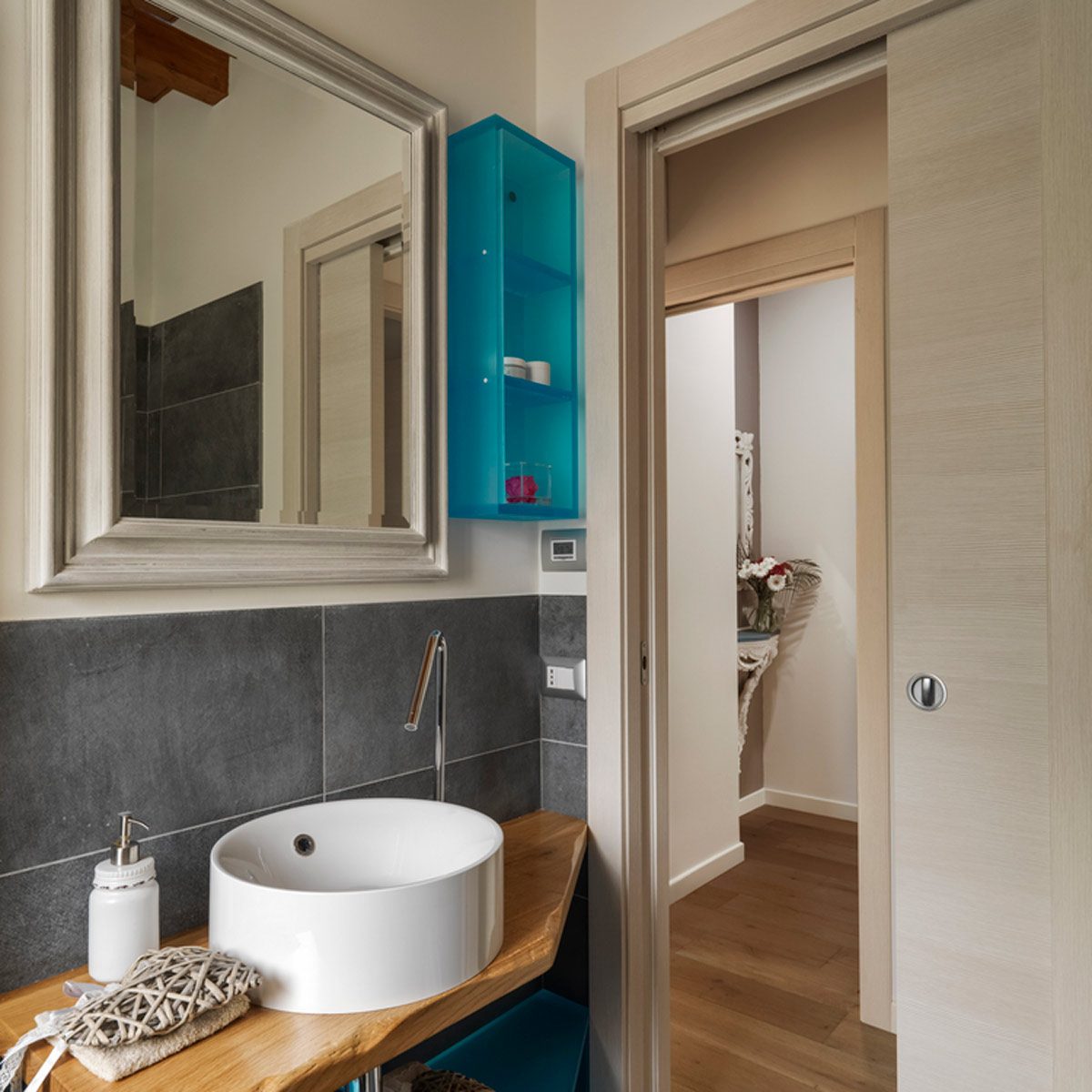 20 DIY Bathroom Storage Ideas for Small Spaces