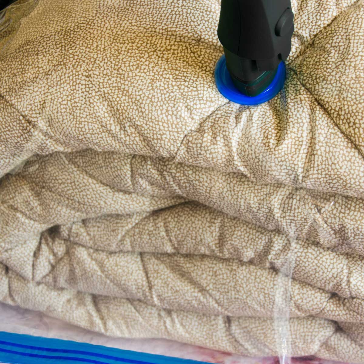 Vacuum Seal Comforter