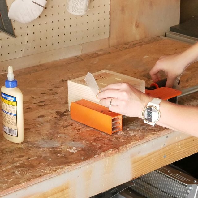 Keep Wood Clean With Wax Paper