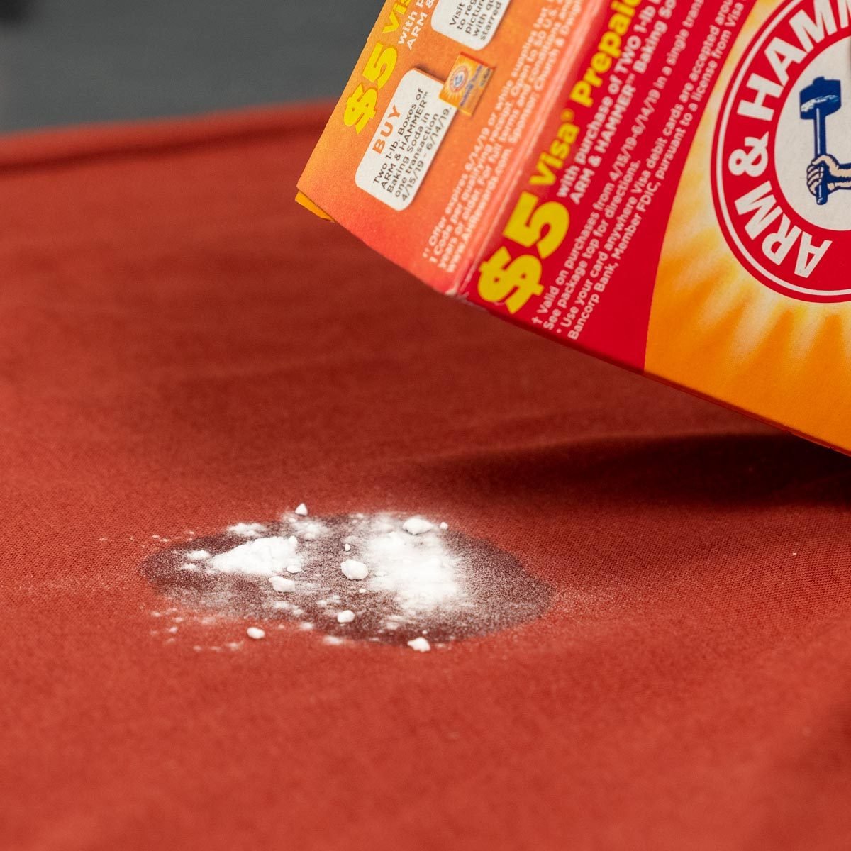 How to Remove Common Stains From Clothing With Baking Soda