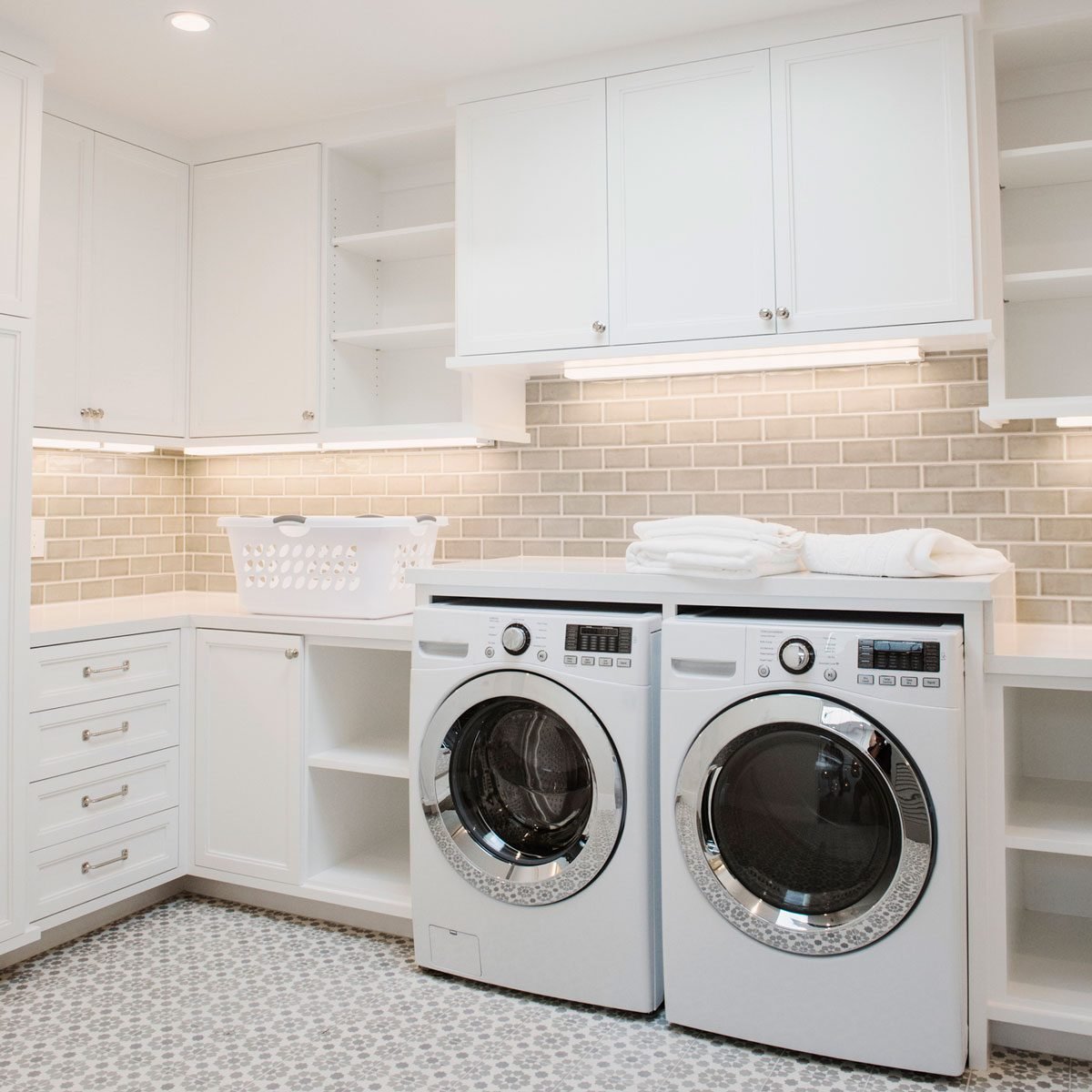 25 Laundry Room Ideas You Can Diy, How To Remove Laundry Room Cabinets