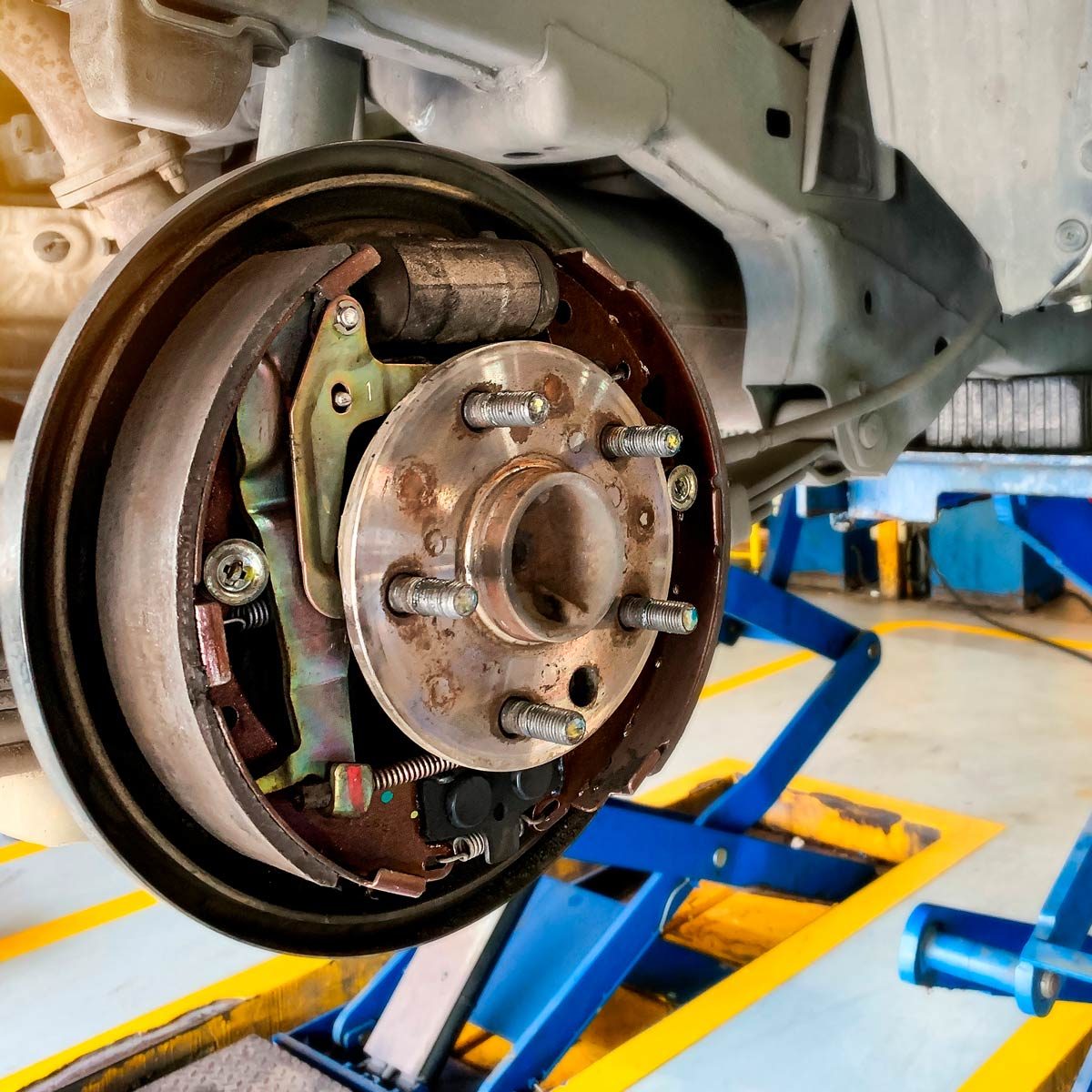 What are Drum Brakes and How Do They Work?
