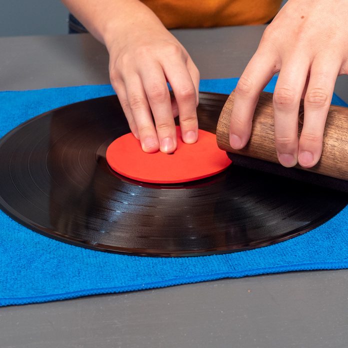 clean record with cleaning pad