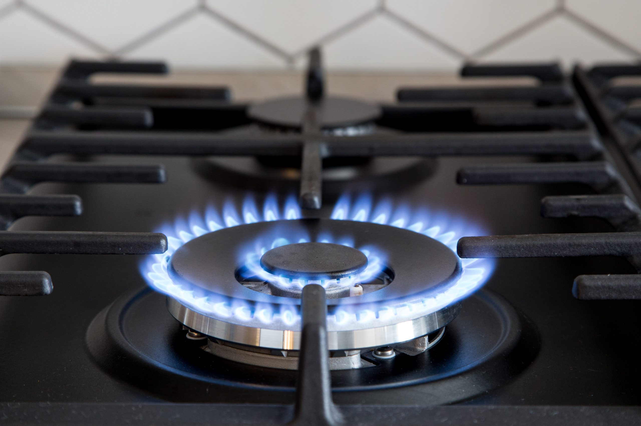 Is The Federal Government Really Going To Ban Gas Stoves Family Handyman