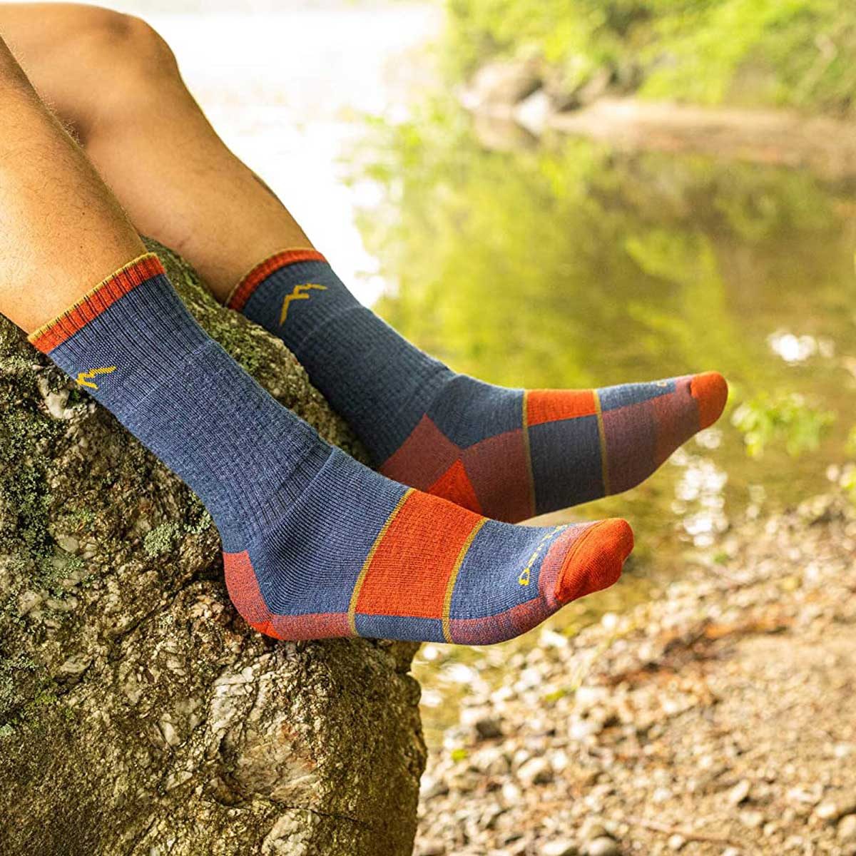 10 Best Work Socks for Heavy-Duty Jobs and Activities 2023