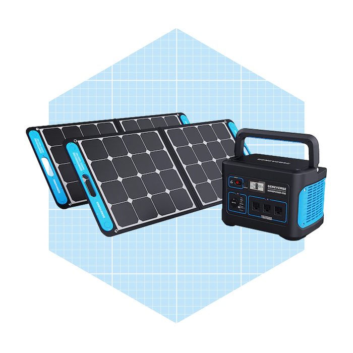 Geneverse Solar Generator 1002 Watt Hour Portable Solar Generator Ecomm Lowes.com