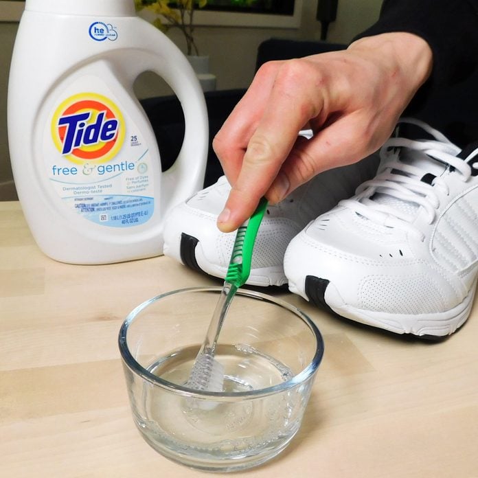 clean shoes with laundry detergent