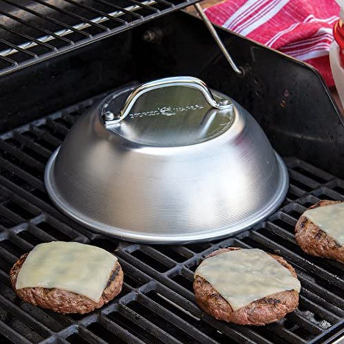 grilling burgers