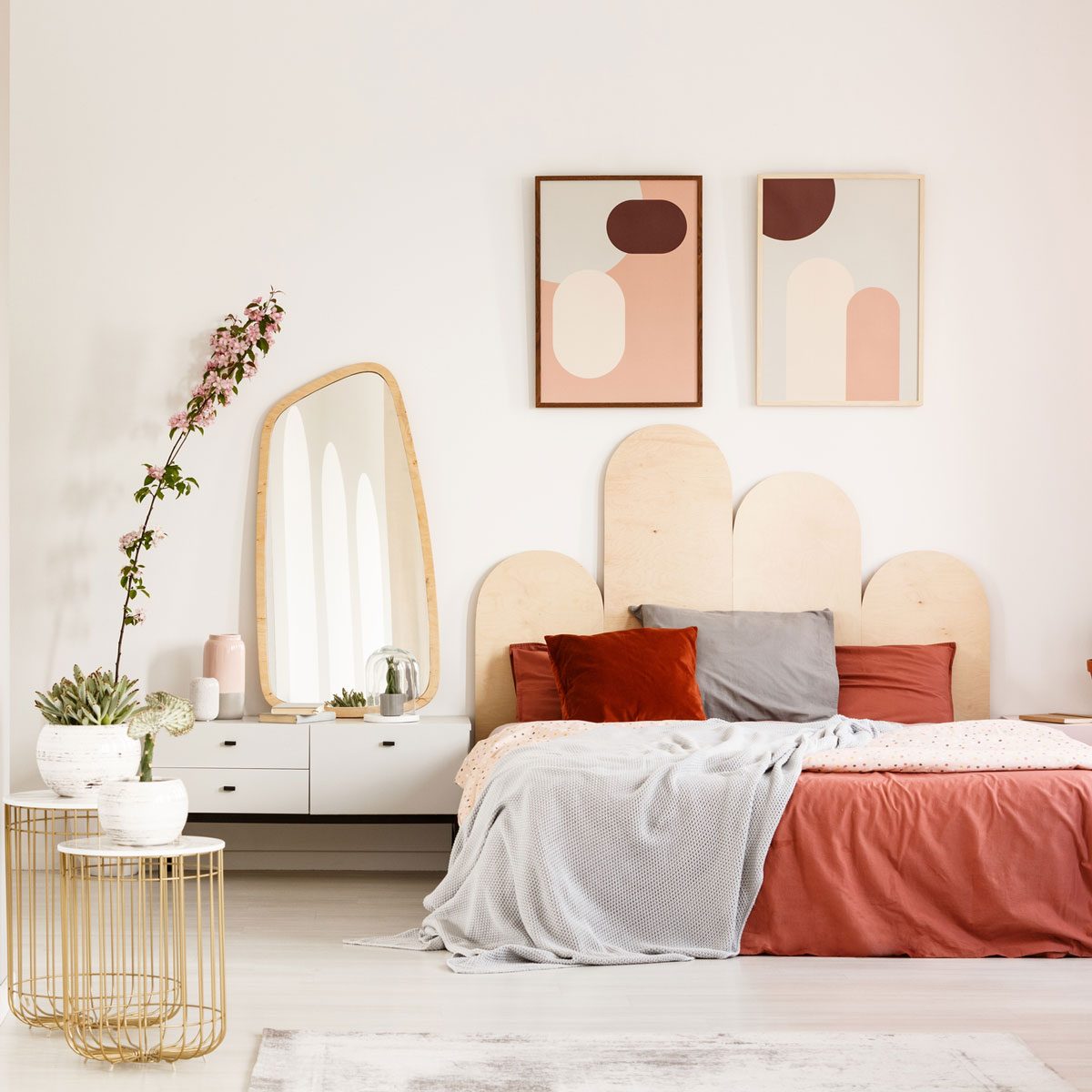 Bedroom with desert-inspired colors