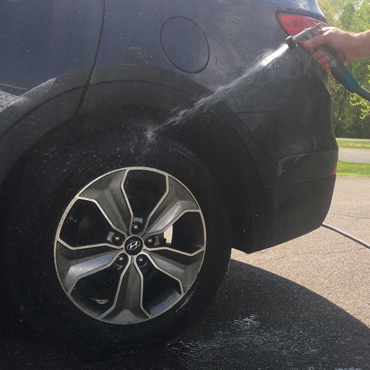 Cleaning tires