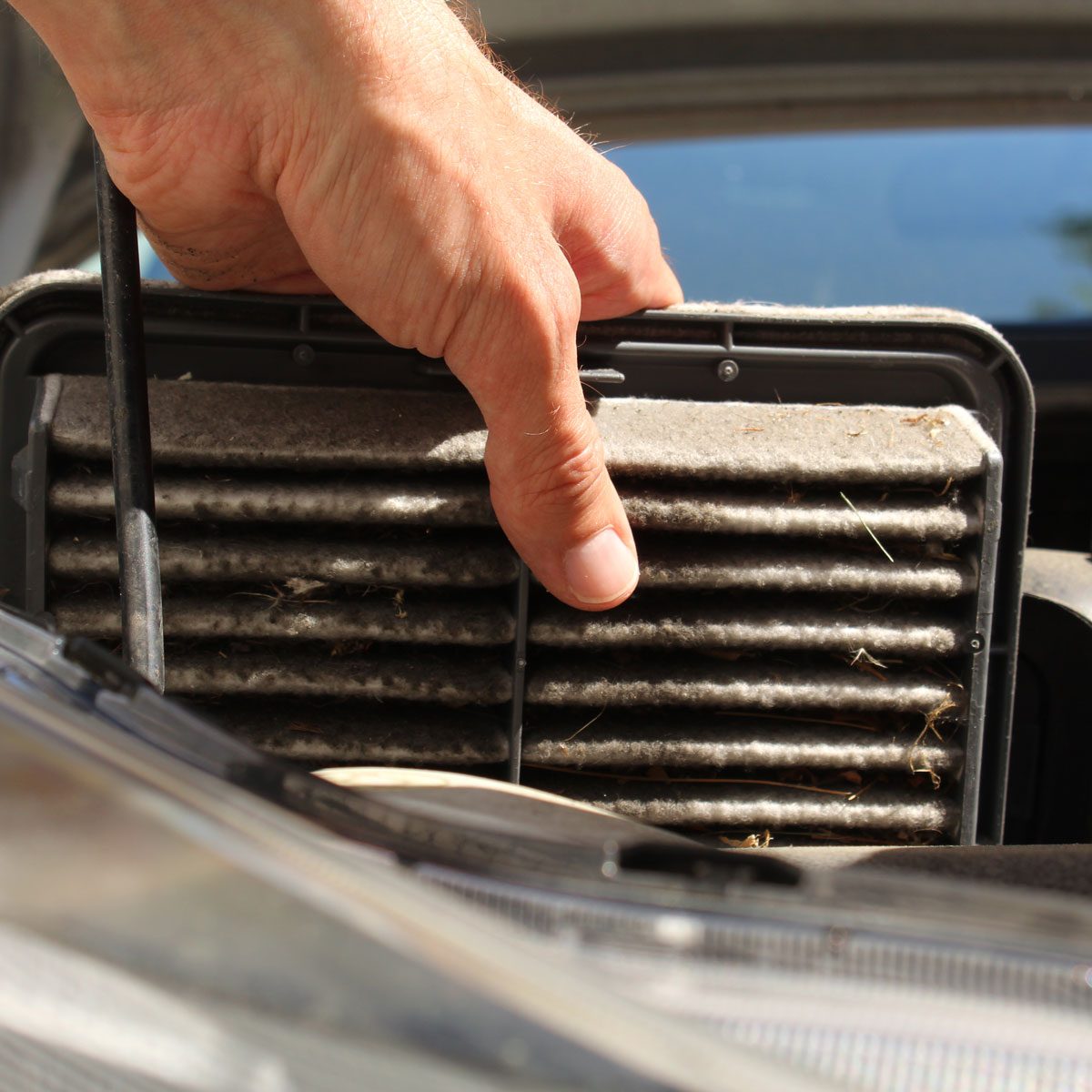 How to Clean a Car Air Filter