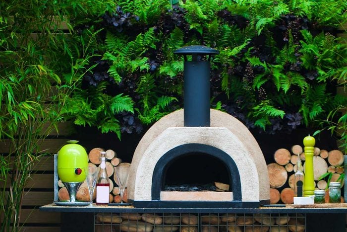 What To Know About Outdoor Pizza Ovens, Countertop Pizza Oven Outdoor