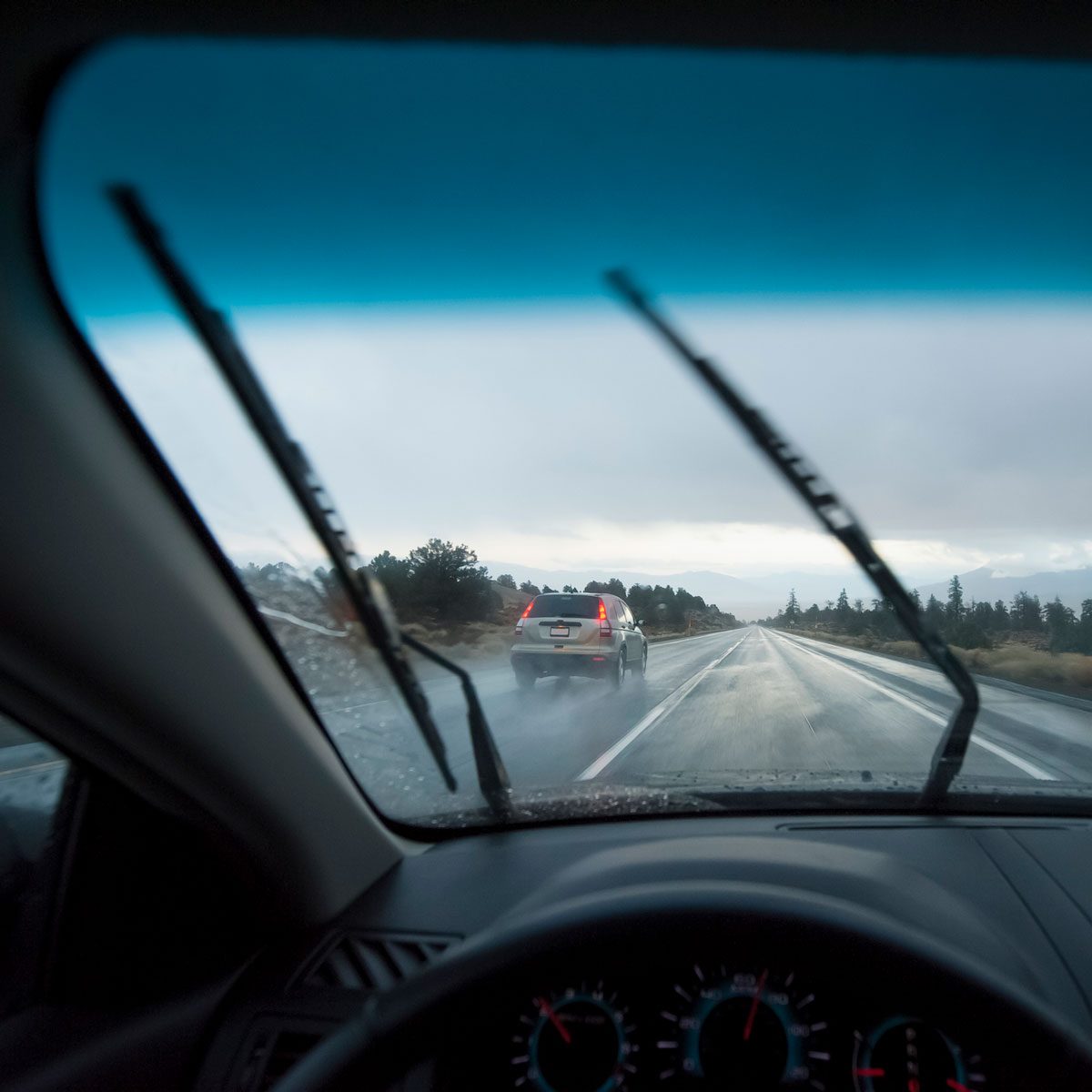 Windshield Wiper Not Touching Glass: Causes, Fixes & More