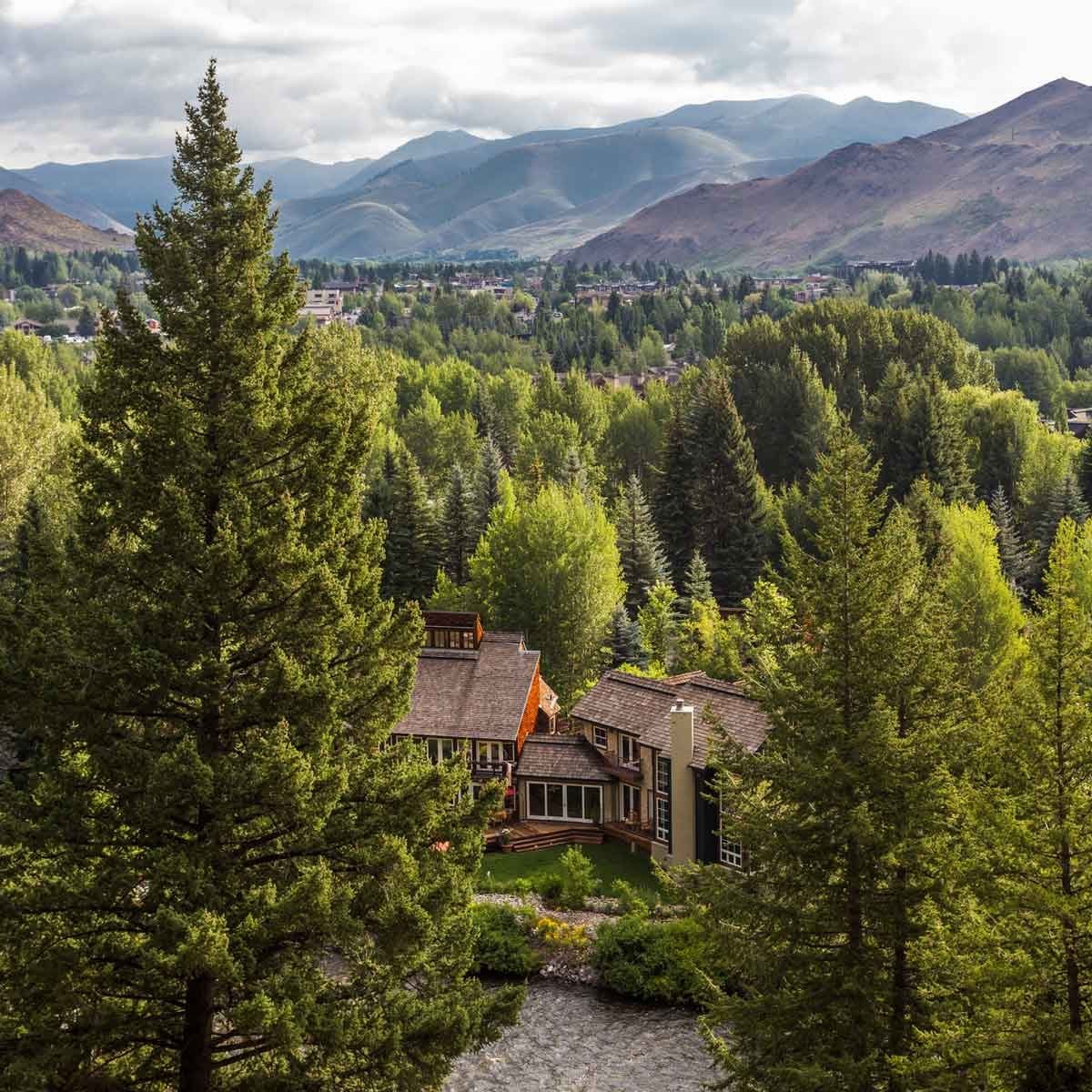 house-in-woods-GettyImages-1168300397