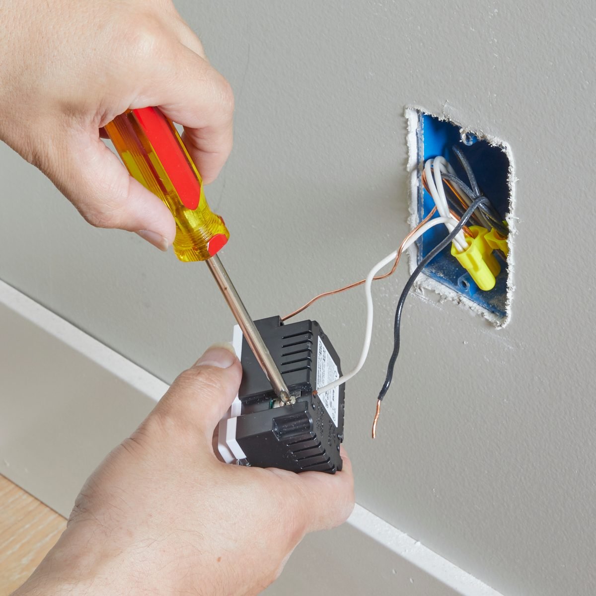 Home Electrical Wiring Tips And Safety, How To Put Wiring In A House