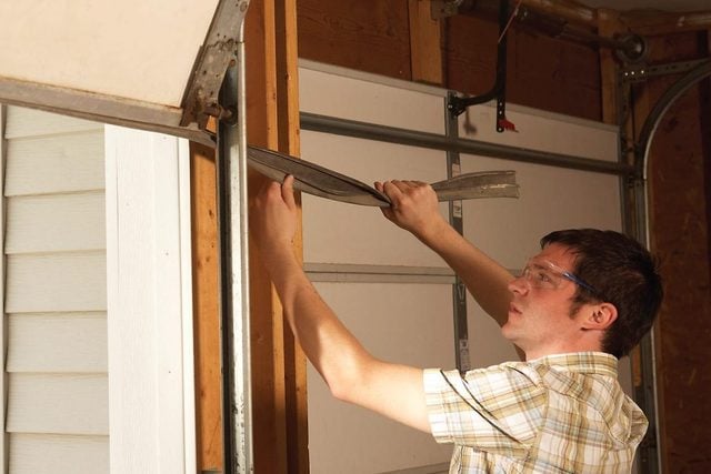 How To WHow To Winterize Your Garage Doorinterize Your Garage Door