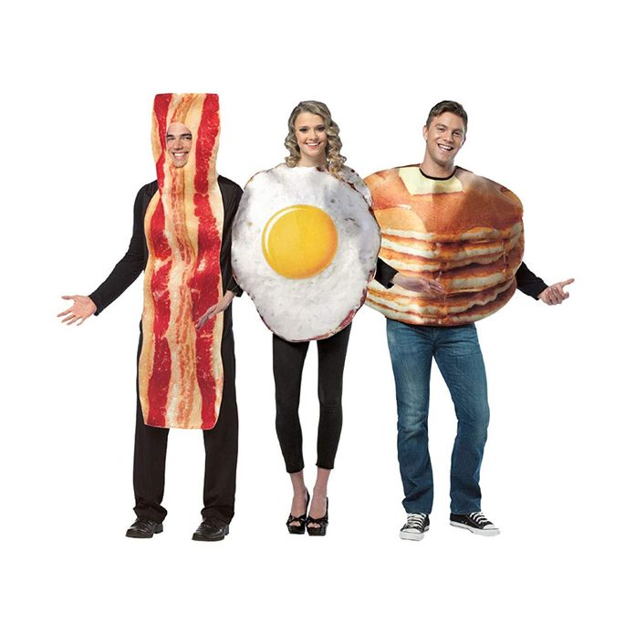 Breakfast costume
