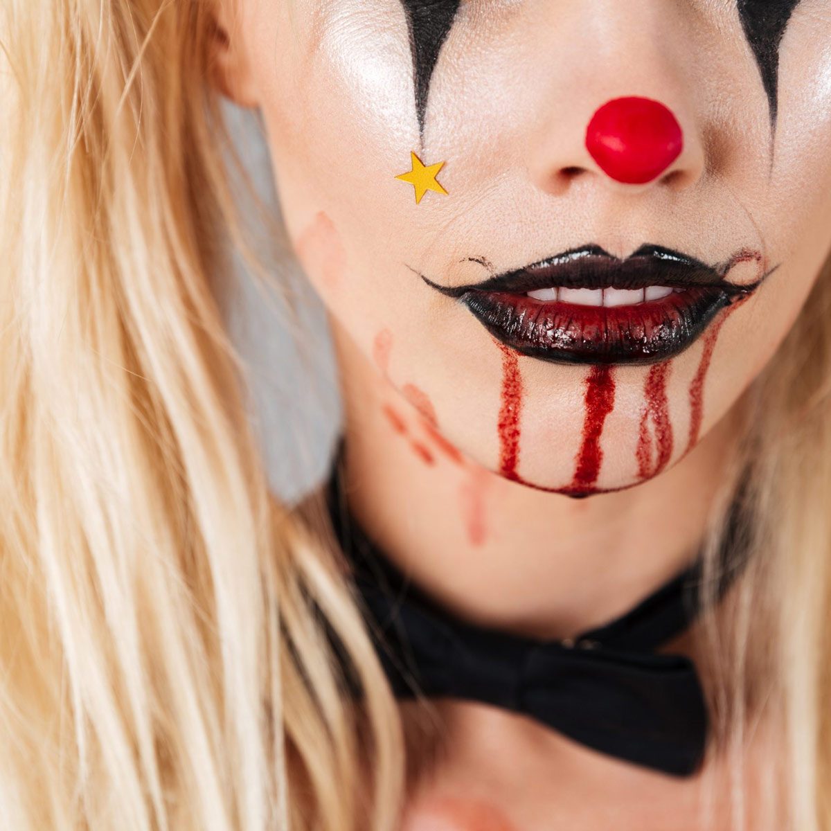 gå på indkøb for mig Badekar 3 Best DIY Fake Blood Ideas for Halloween Costumes