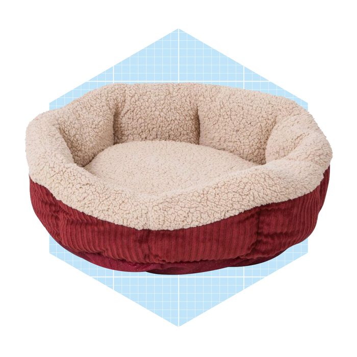 Aspen Pet Self Warming Round Bed Ecomm Amazon.com