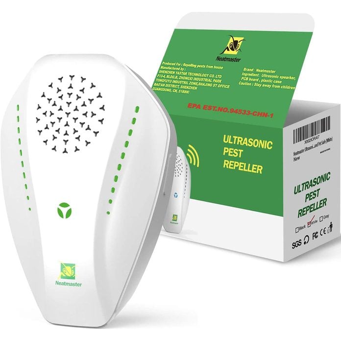 Ultrasonic pest repeller