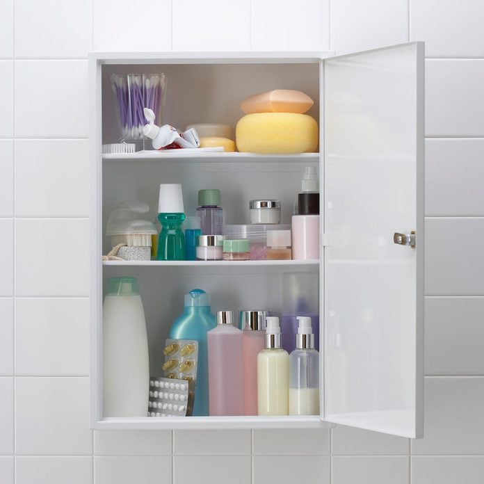 Bathroom Cabinet Organizers: 10 Ideas for Storage