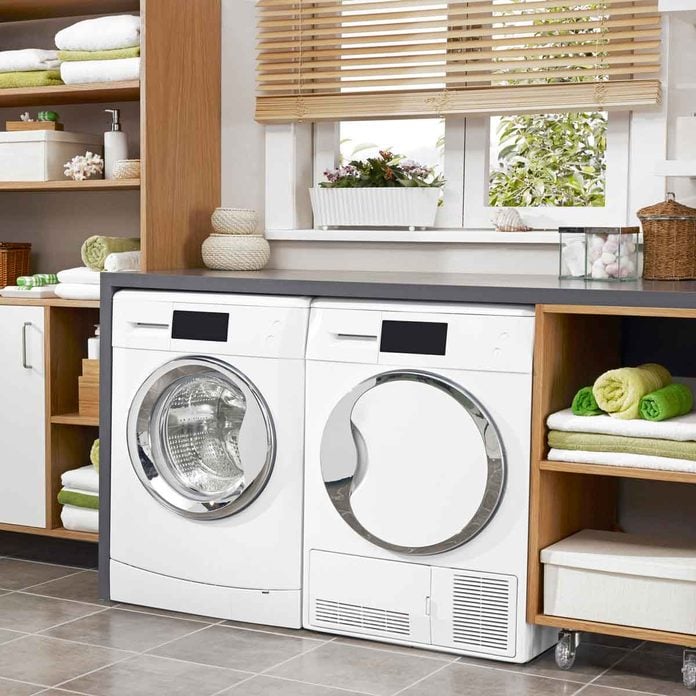 Washer Dryer Set Gettyimages 869825978