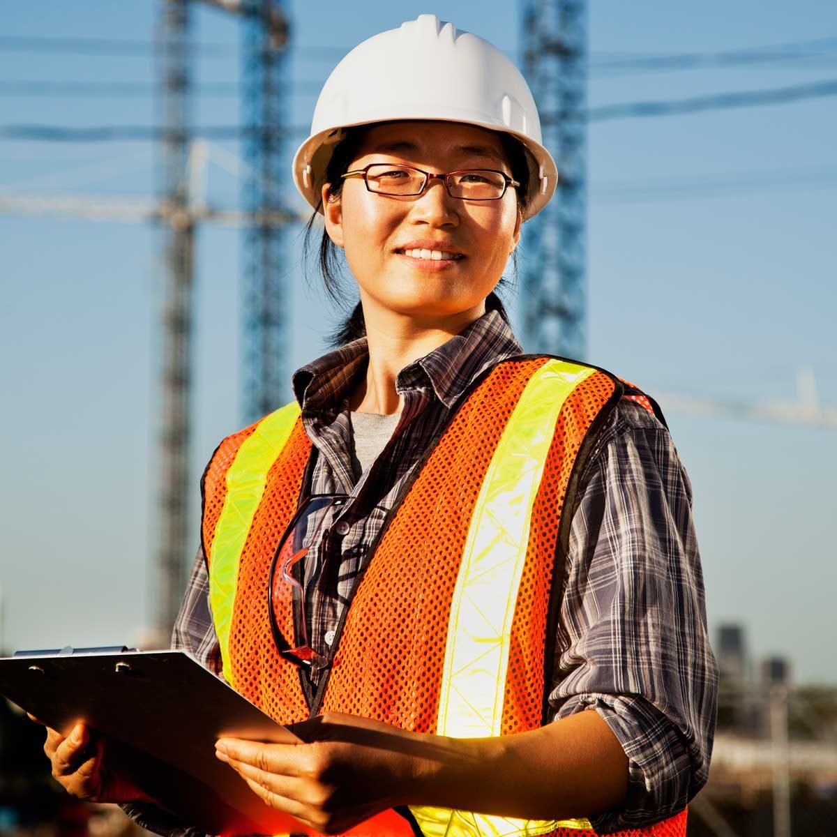 female construction worker uk