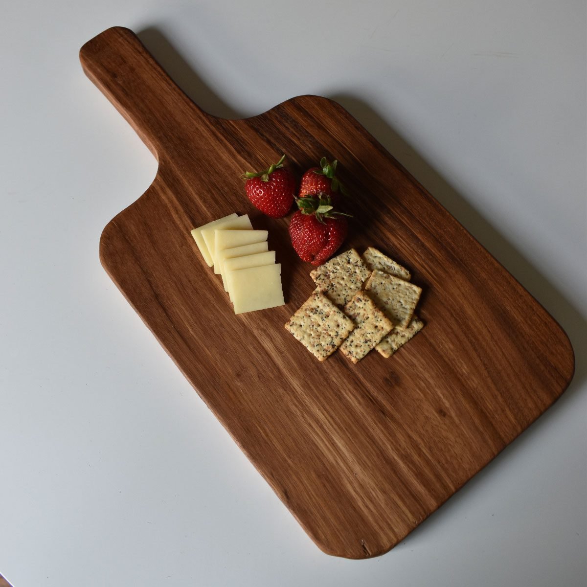 How to Make a Charcuterie Board: Templates, Wood Selection, Finish