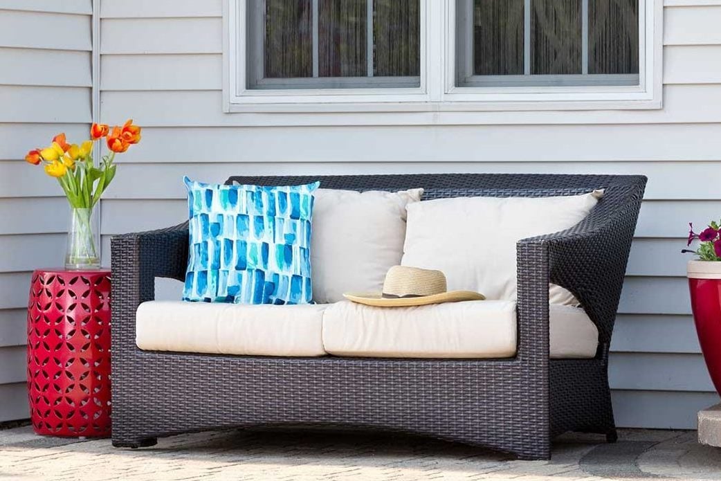 How To Clean Outdoor Cushions The Family Handyman - How Long Do Patio Cushions Last