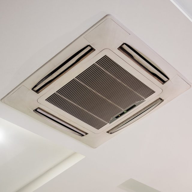 Ceiling recessed air conditioner