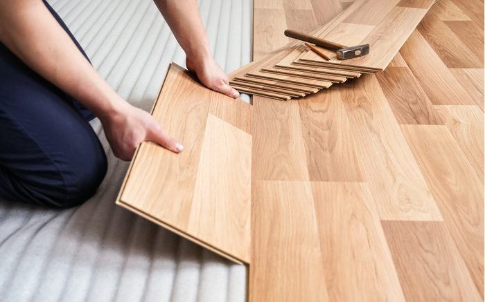 Laminate Vs Vinyl Flooring How To, How To Install Vinyl Sheet Flooring Without Glue