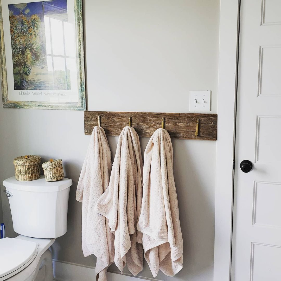 Wall Hanging Hook Rack Bathroom Mounted Hanger Cloth Towel Holder 3 Strong Hooks 