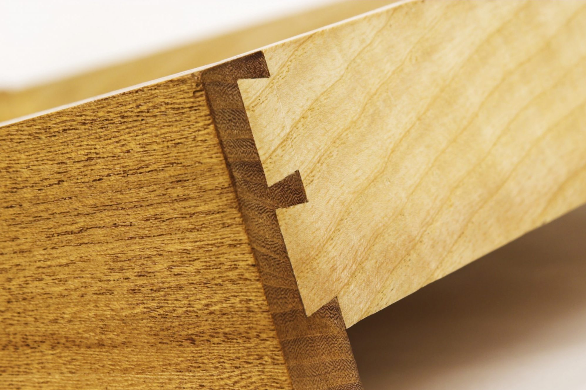 Woodworking dovetail joints