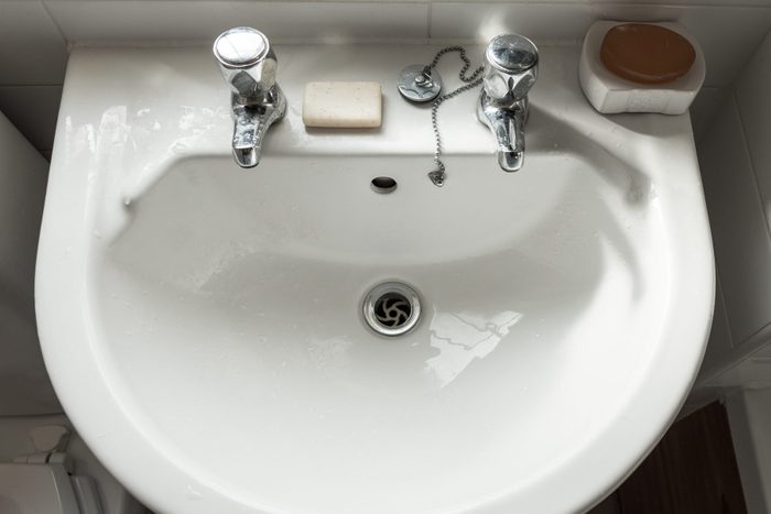 Bathroom Sink Dimensions And Sizes, Average Bathtub Drain Size