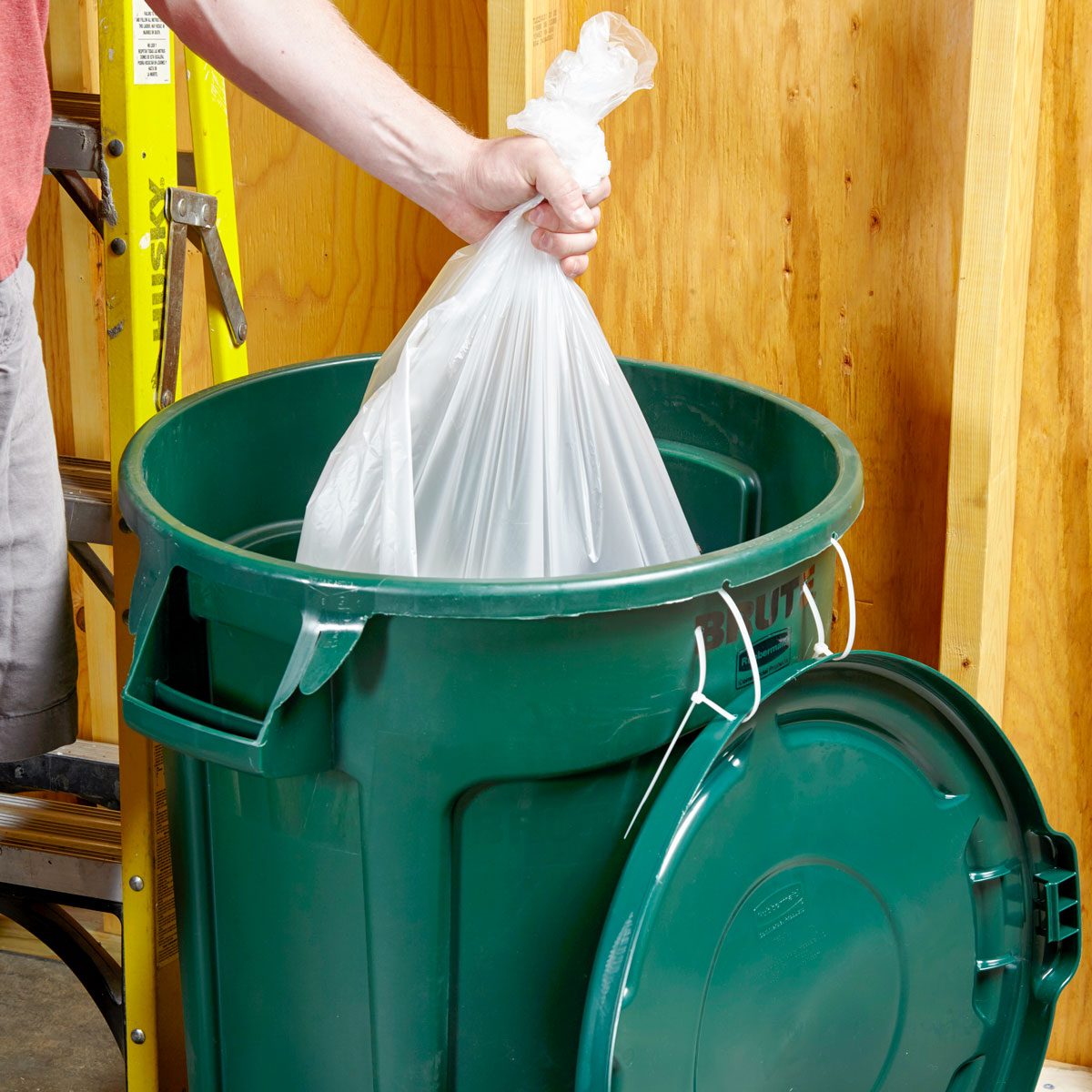 14 Tips and Tricks for Your Trash Can and Bags