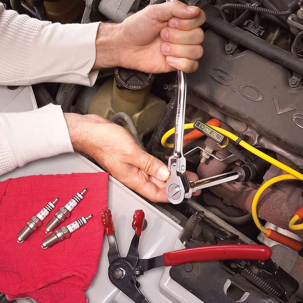Mechanics Spark Plug Terminal Pliers Remove Plug Caps Car Garage Hand Tool DD 