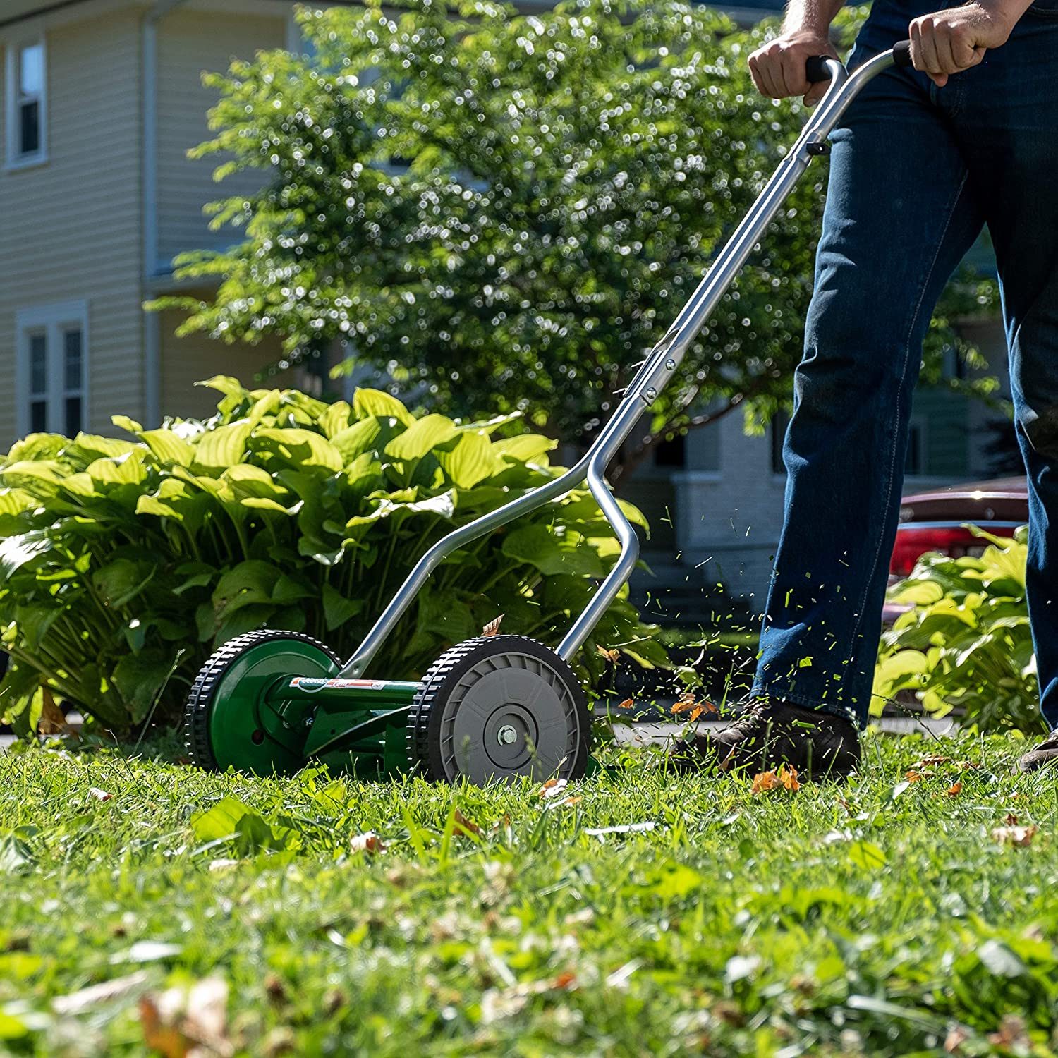 The Best Lawn Mowers for Small Yards in 2024