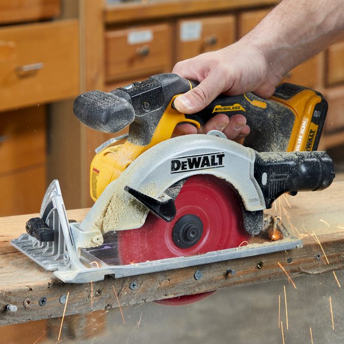 Fh22d Approved Demo Demon 05 06 002 Give This Family Handman Approved Saw Blade A Spin