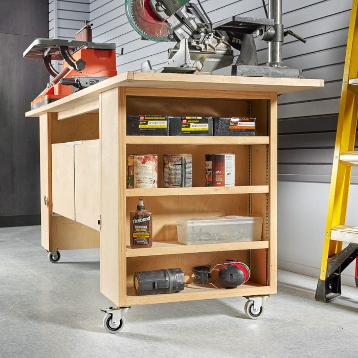rolling workbench with side shelves