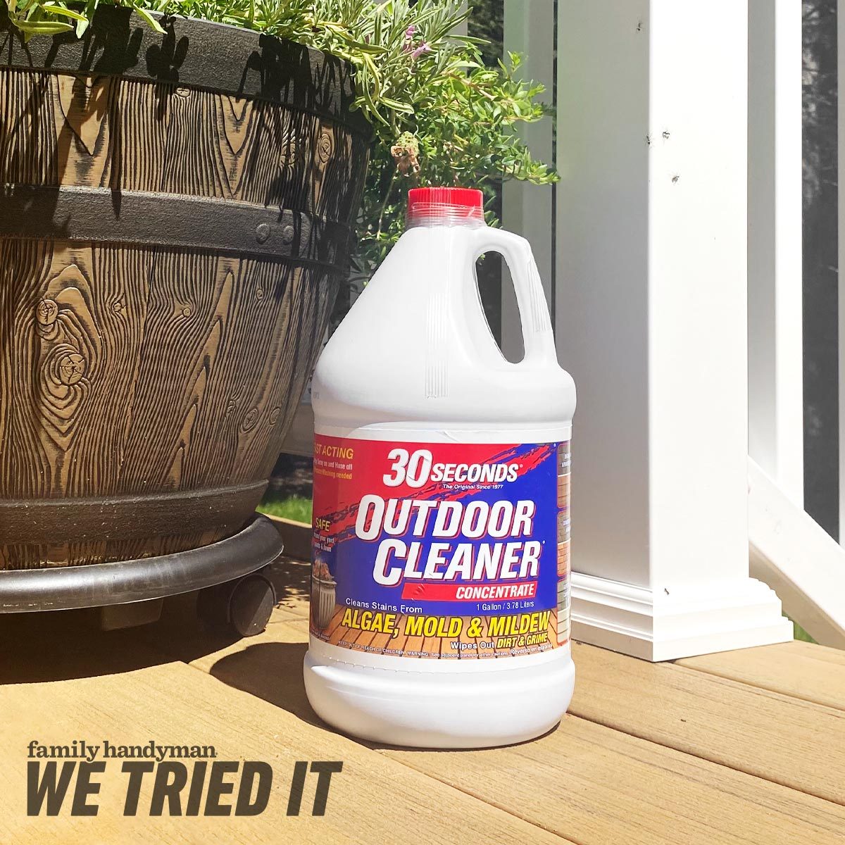 Does 30 SECONDS Outdoor Cleaner Contain Bleach?