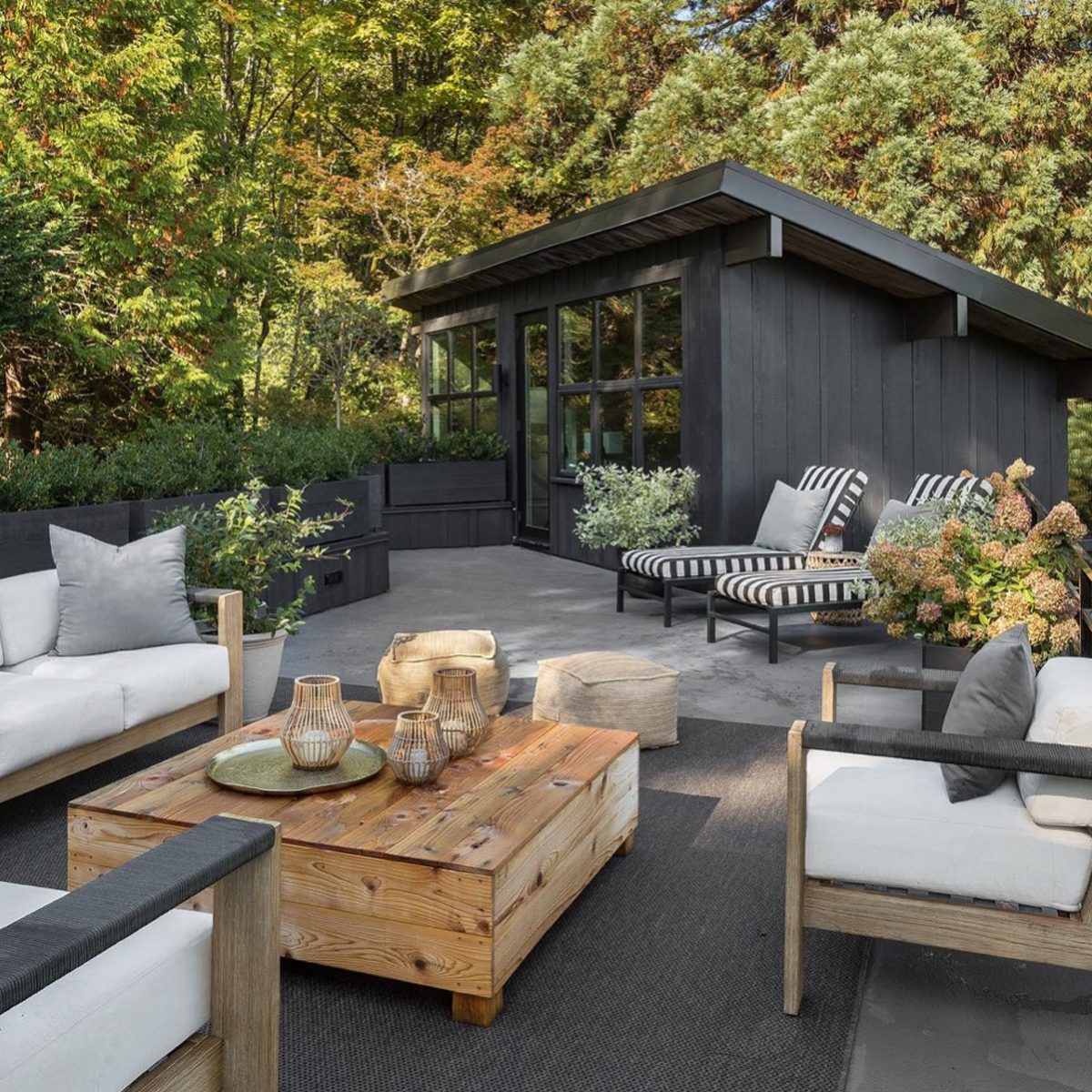 Modern Rooftop Deck Courtesy @kaylen.flugel.design Via Instagram