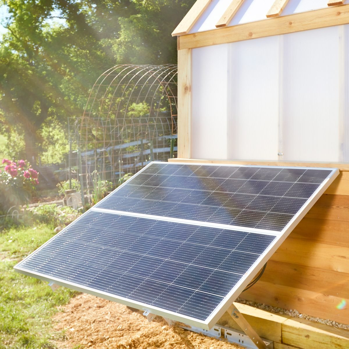 Fh22sep 620 51 037 What To Know About Installing An Off Grid Solar Power System