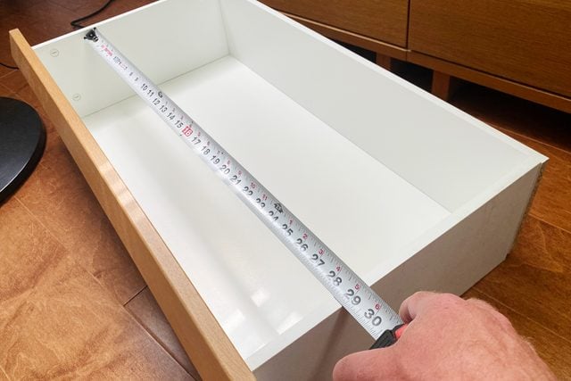 DIY drawer dividers measuring